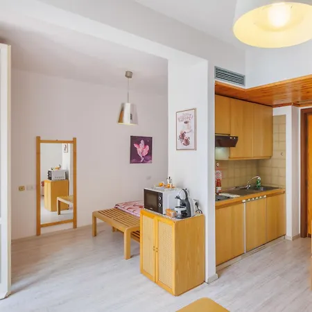 Marilyn With Free Private Parking Taormina