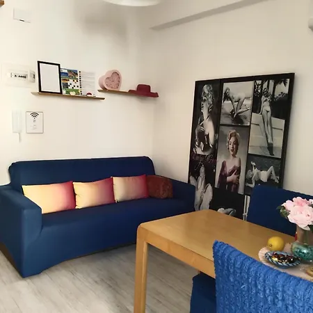 Marilyn With Free Private Parking Apartamento *